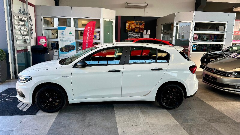 FIAT Tipo (2015-->) Tipo 1.3 Mjt S&S 5 porte Street